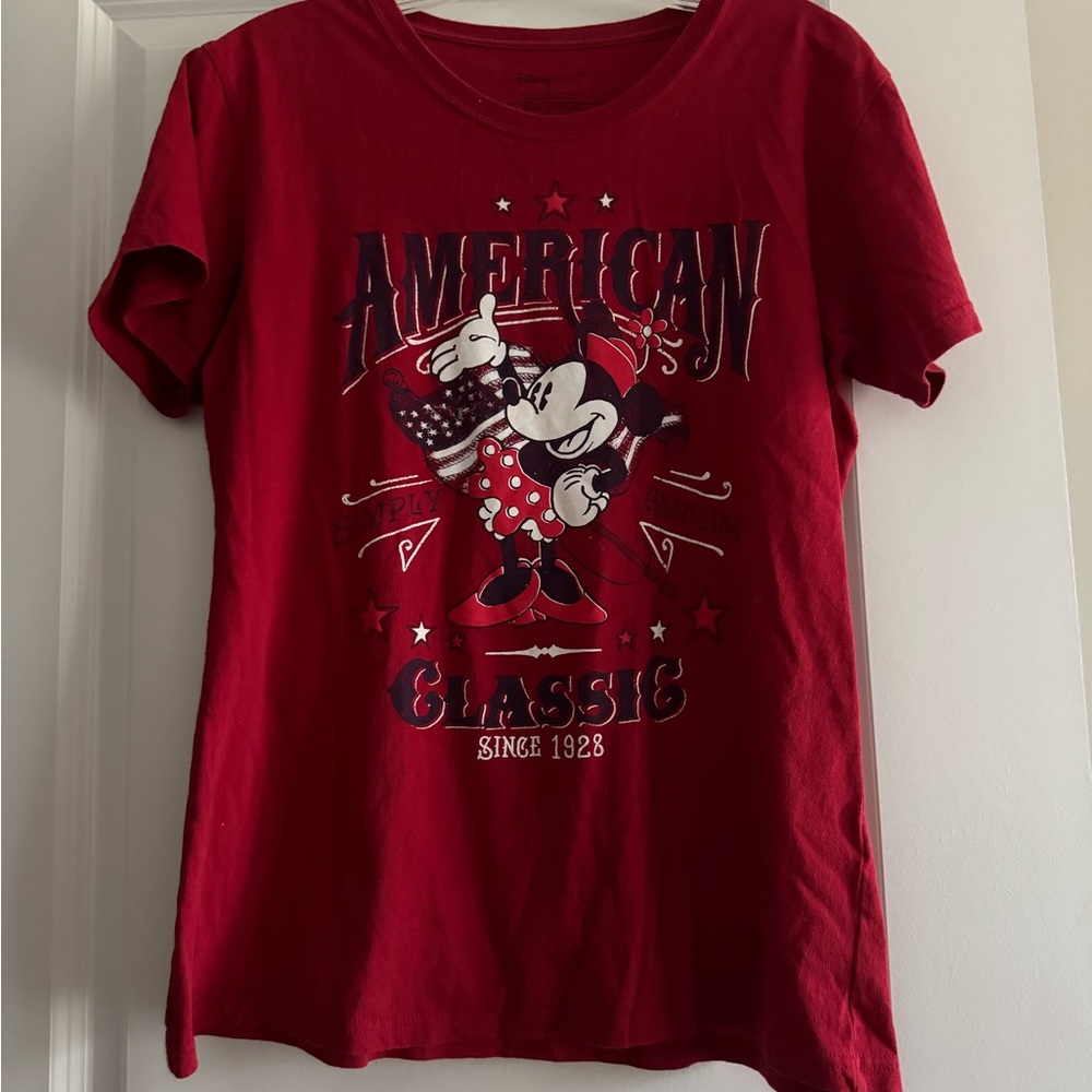 Disney Women's Red American Classic Minnie Mouse Tee Size XL